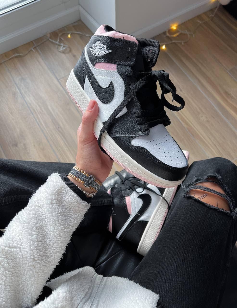 Nike Air Jordan 1 Retro Black White Pink