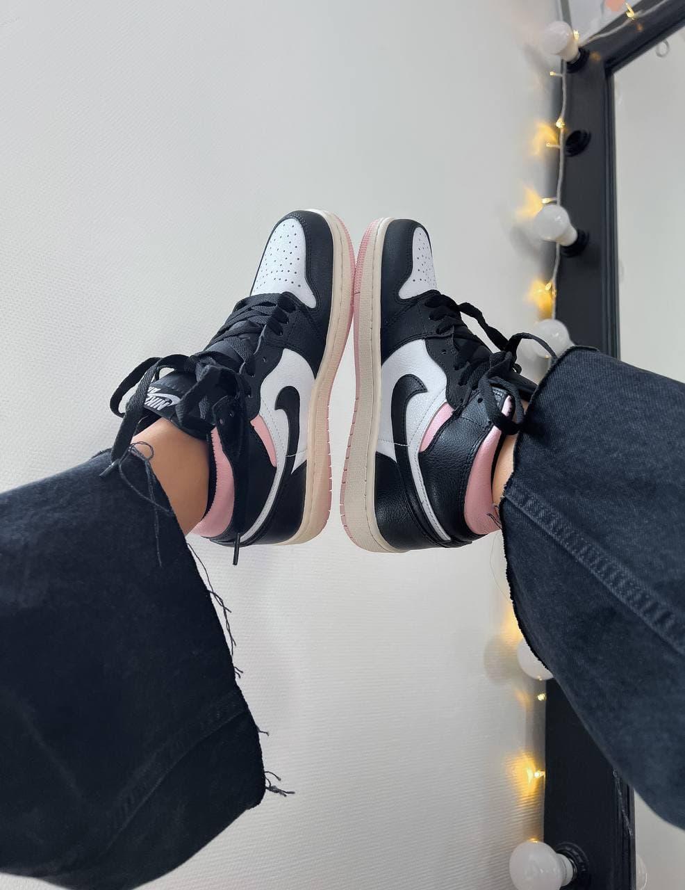 Nike Air Jordan 1 Retro Black White Pink