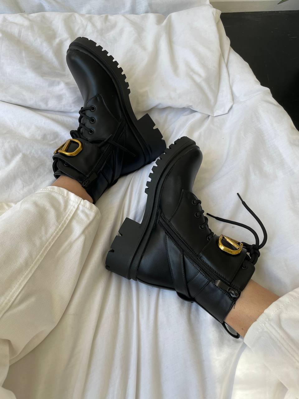 Black Valentino Fur No Logo