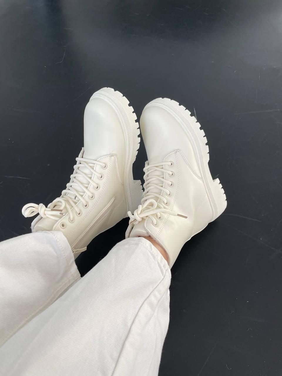 Boots Cream Fur
