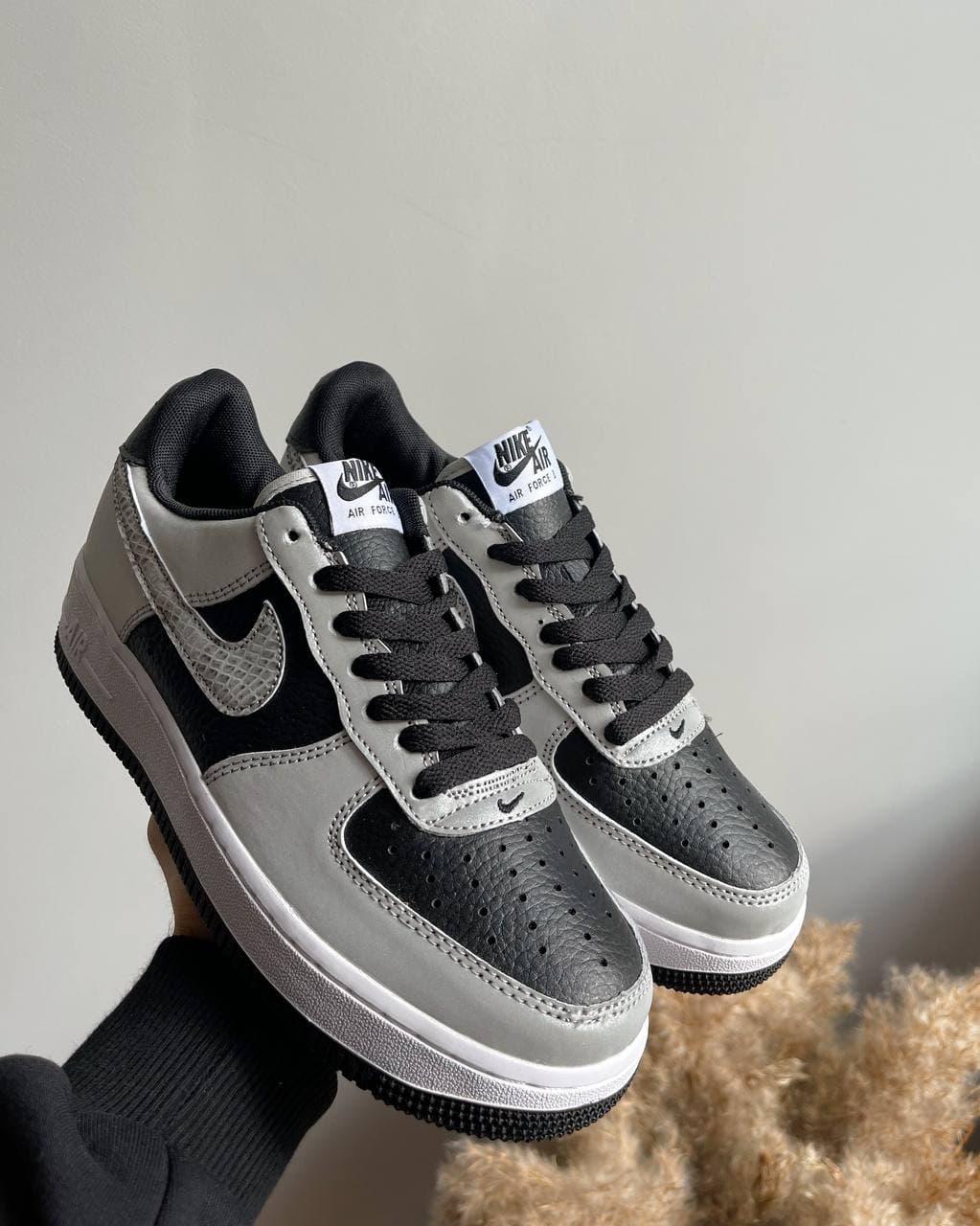 Nike Air Force Tiger Static