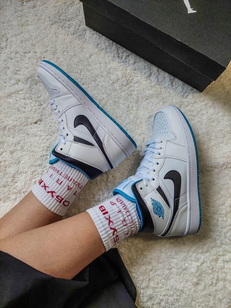Nike Air Jordan 1 Mid Laser Blue