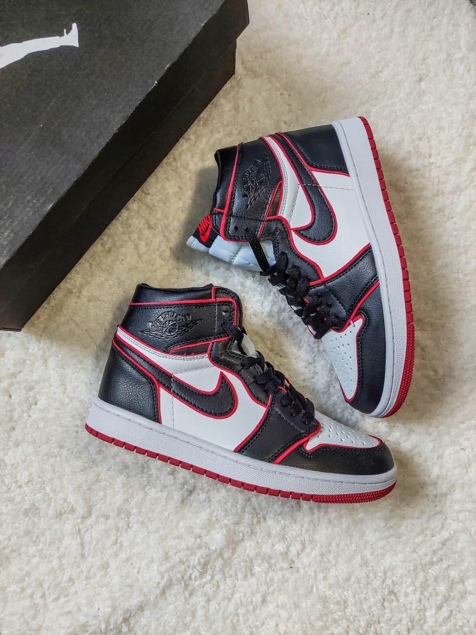 Nike Air Jordan 1 Retro High Black Red