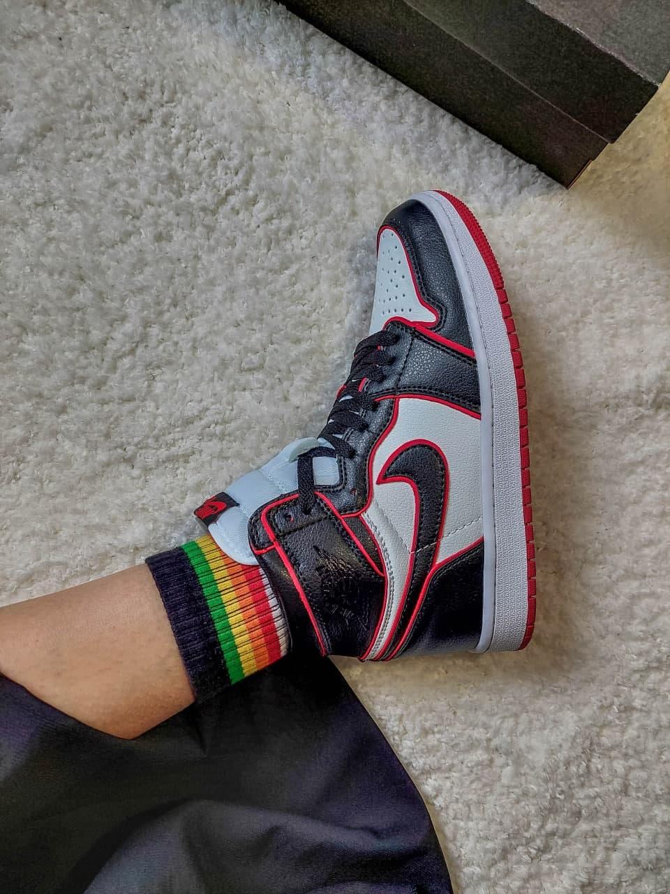 Nike Air Jordan 1 Retro High Black Red