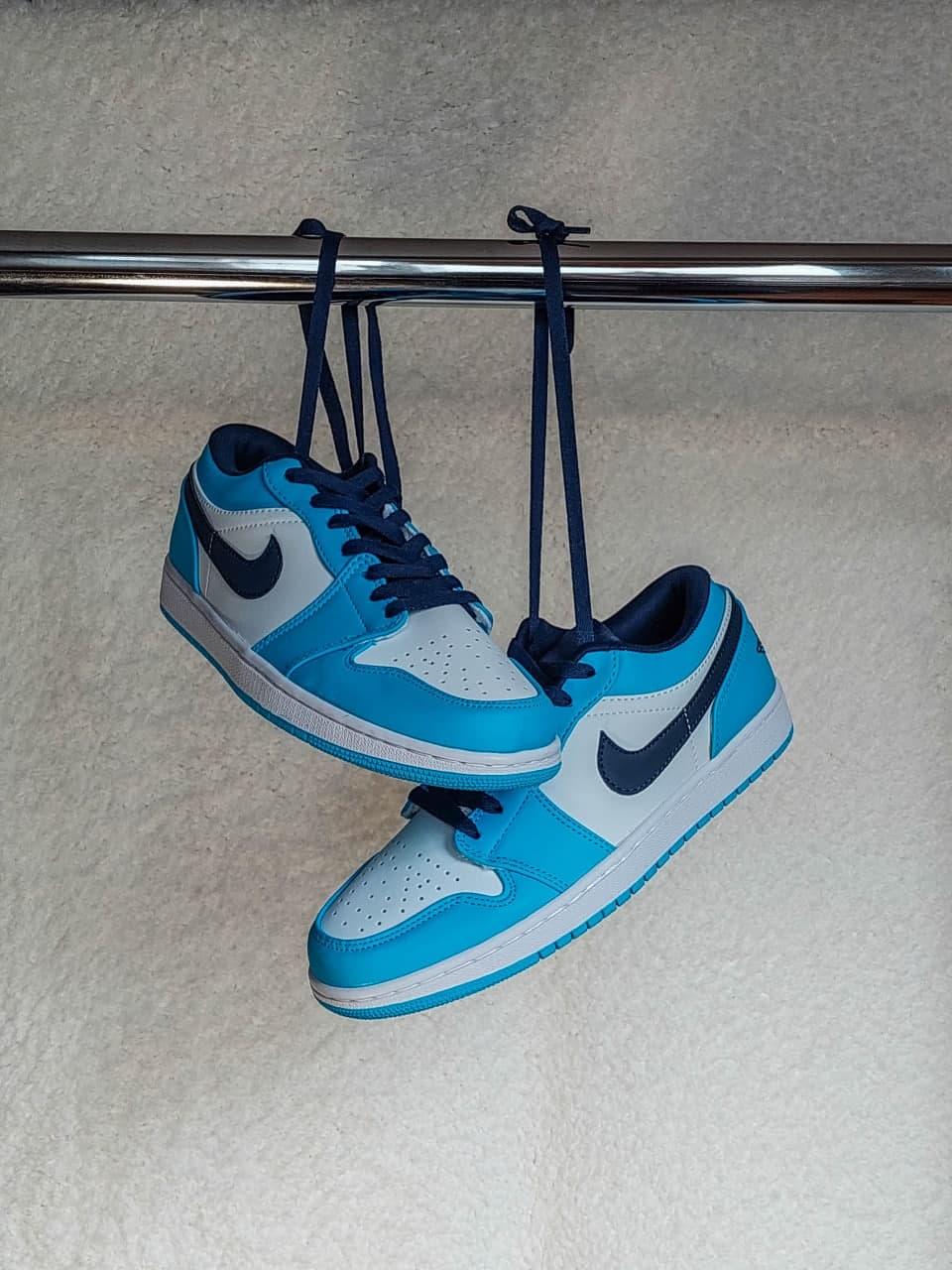 Nike Air Jordan Retro 1 Low Blue White Black