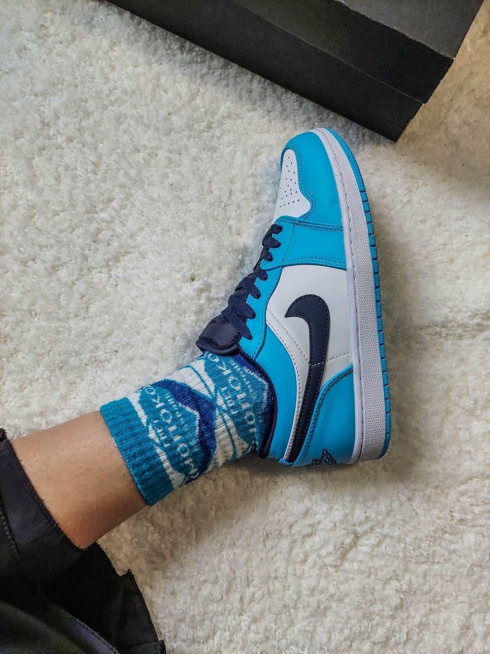 Nike Air Jordan Retro 1 Low Blue White Black