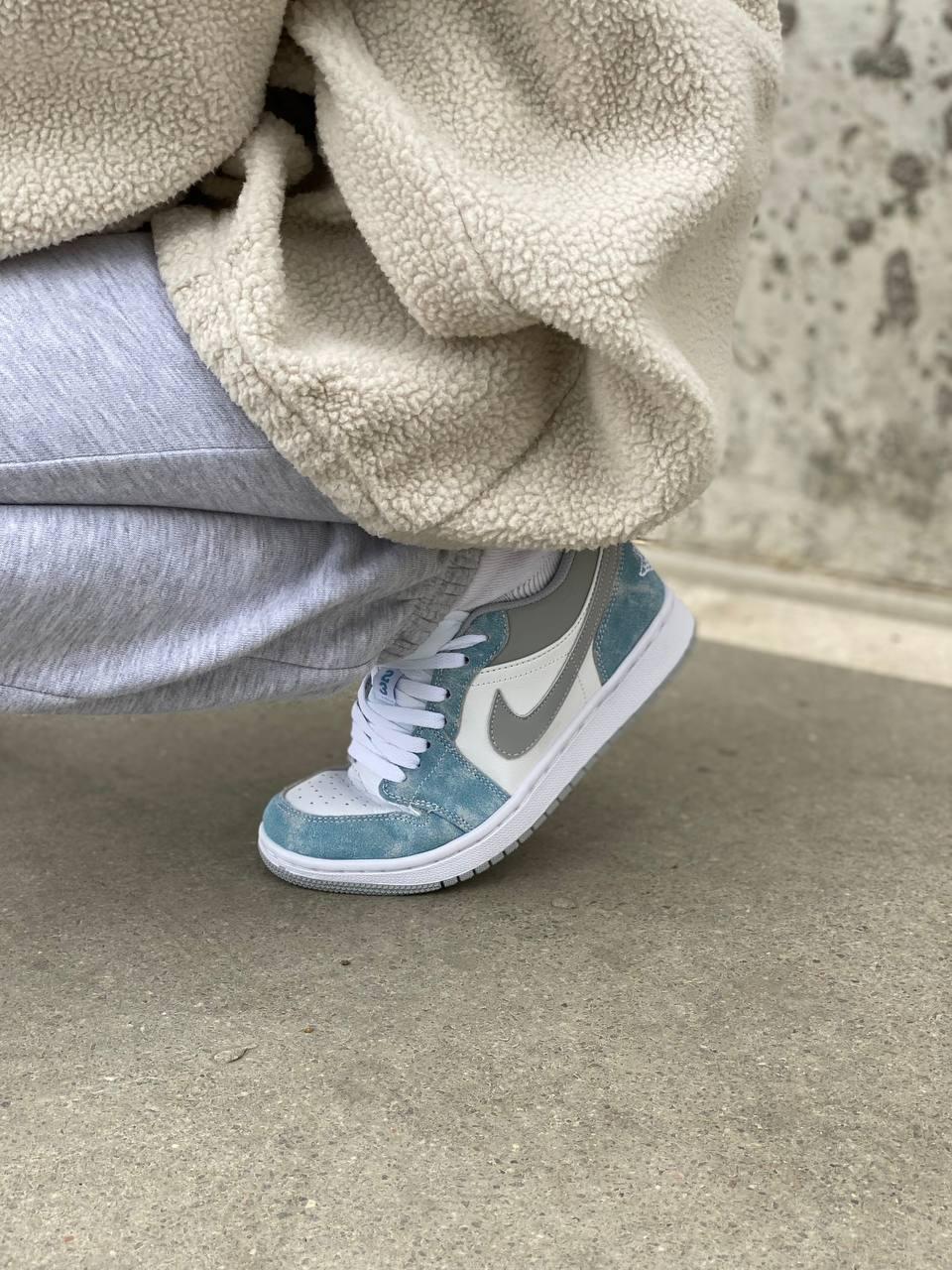 Nike Air Jordan Retro 1 Low Blue White Grey