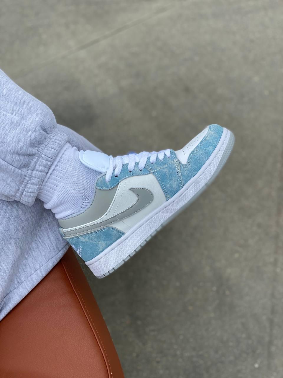 Nike Air Jordan Retro 1 Low Blue White Grey