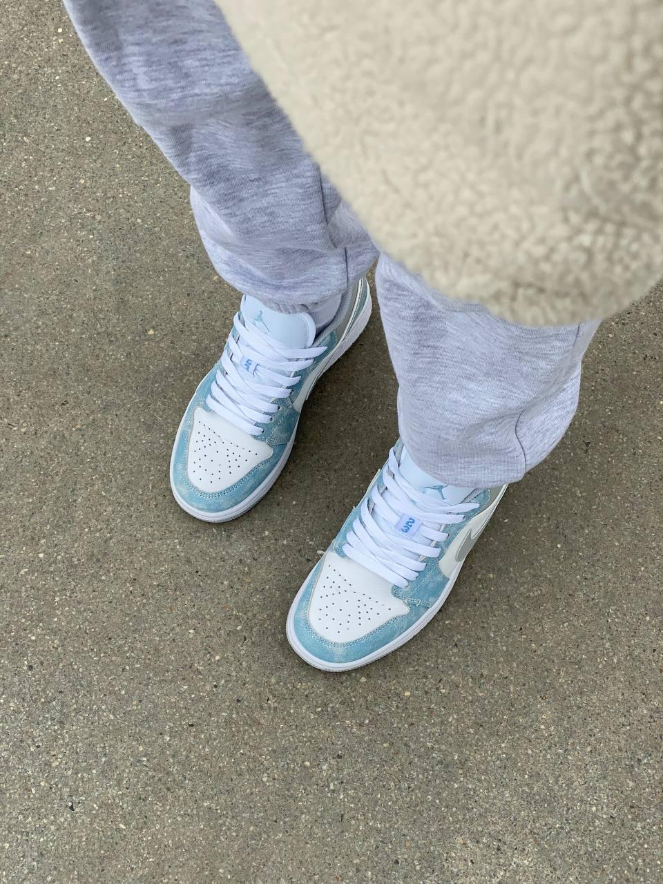 Nike Air Jordan Retro 1 Low Blue White Grey