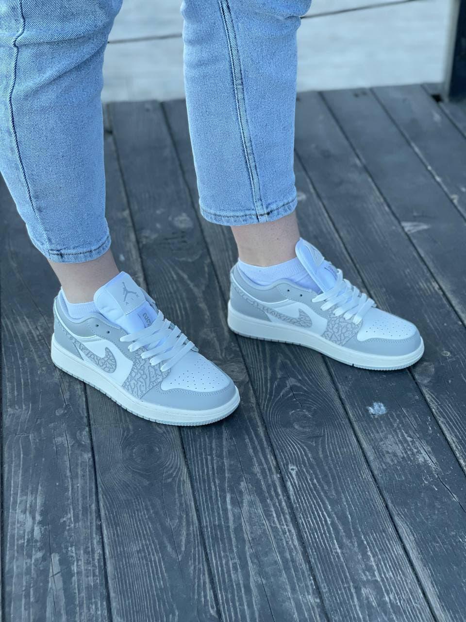 Nike Air Jordan Retro 1 Low Grey White 1