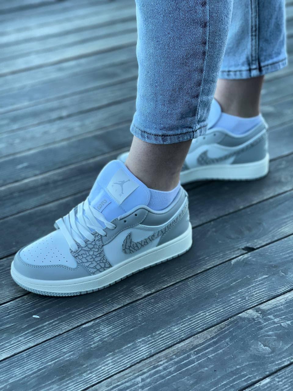 Nike Air Jordan Retro 1 Low Grey White 1