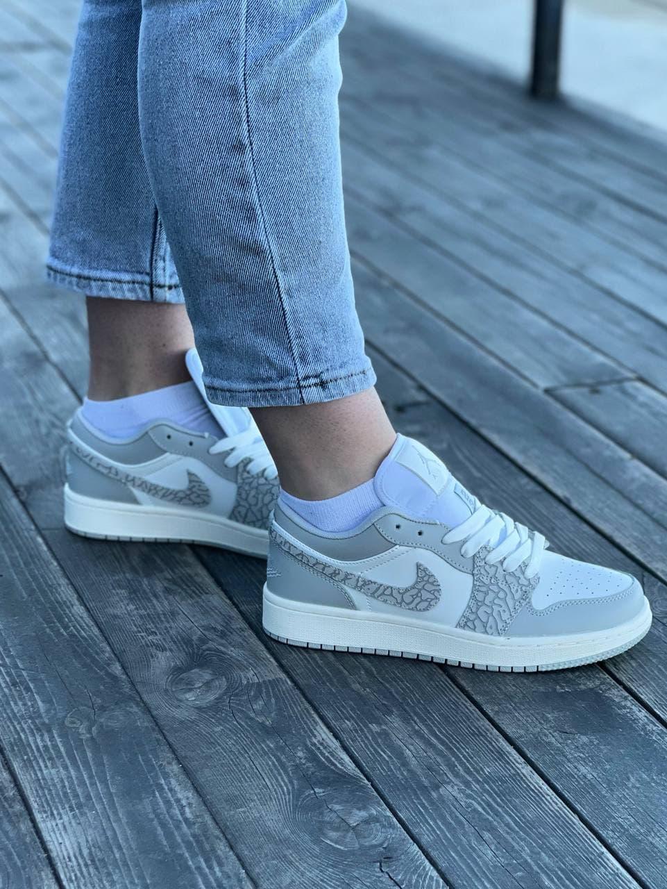 Nike Air Jordan Retro 1 Low Grey White 1