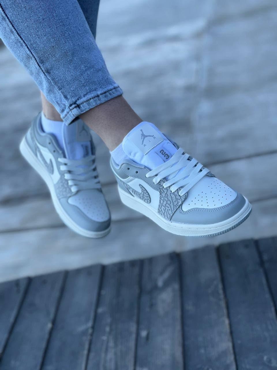 Nike Air Jordan Retro 1 Low Grey White 1