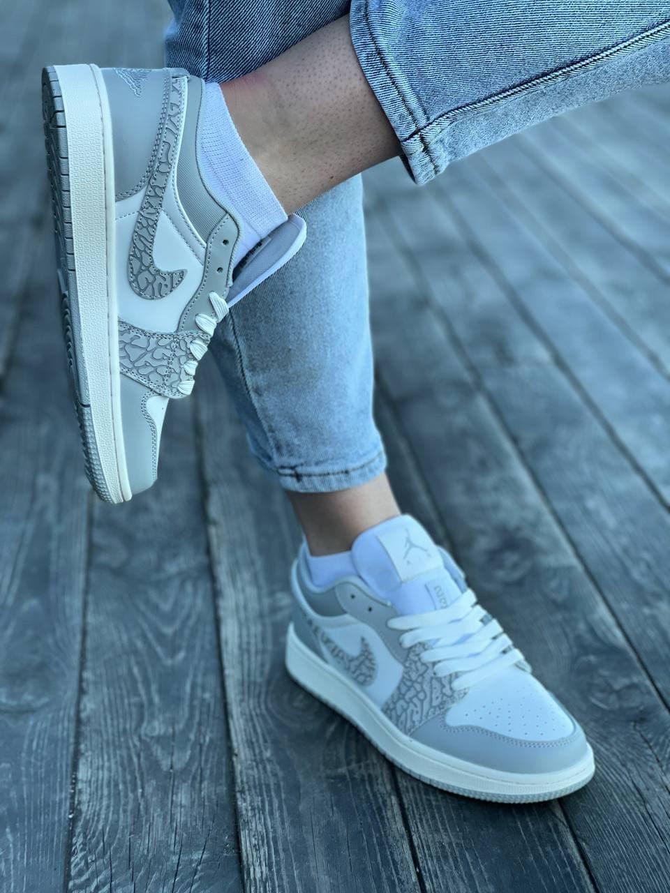 Nike Air Jordan Retro 1 Low Grey White 1
