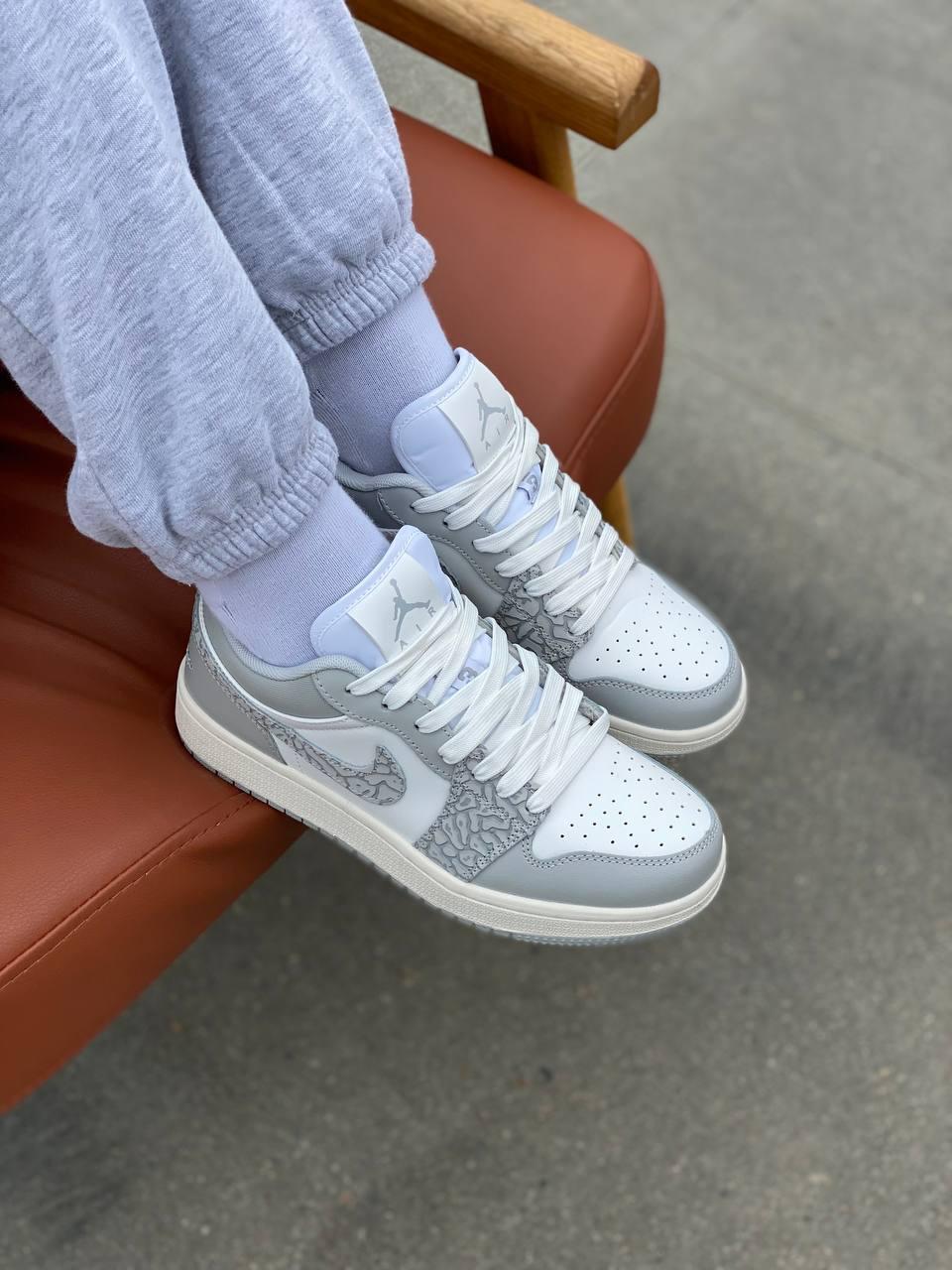 Nike Air Jordan Retro 1 Low Berlin Grey
