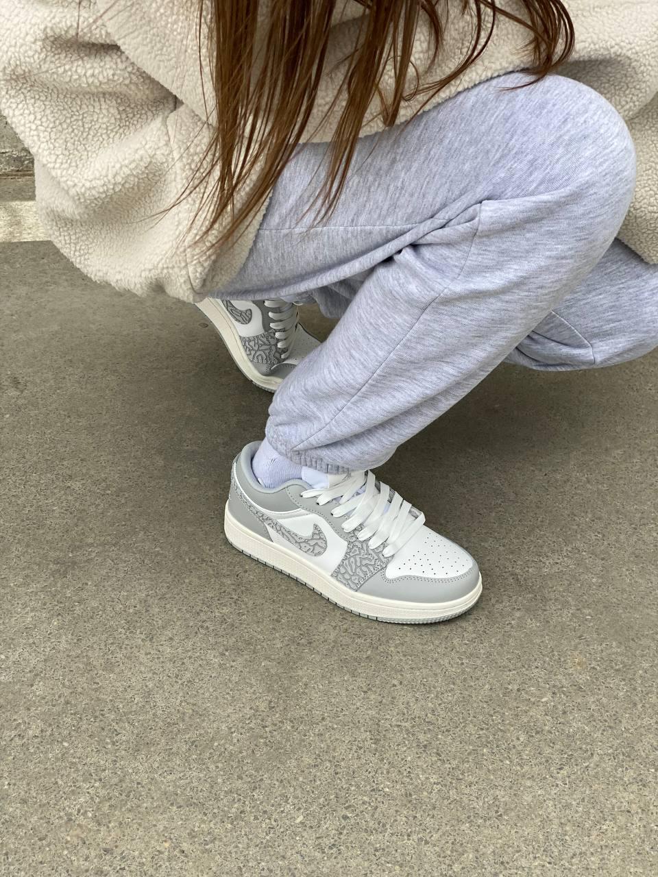 Nike Air Jordan Retro 1 Low Berlin Grey