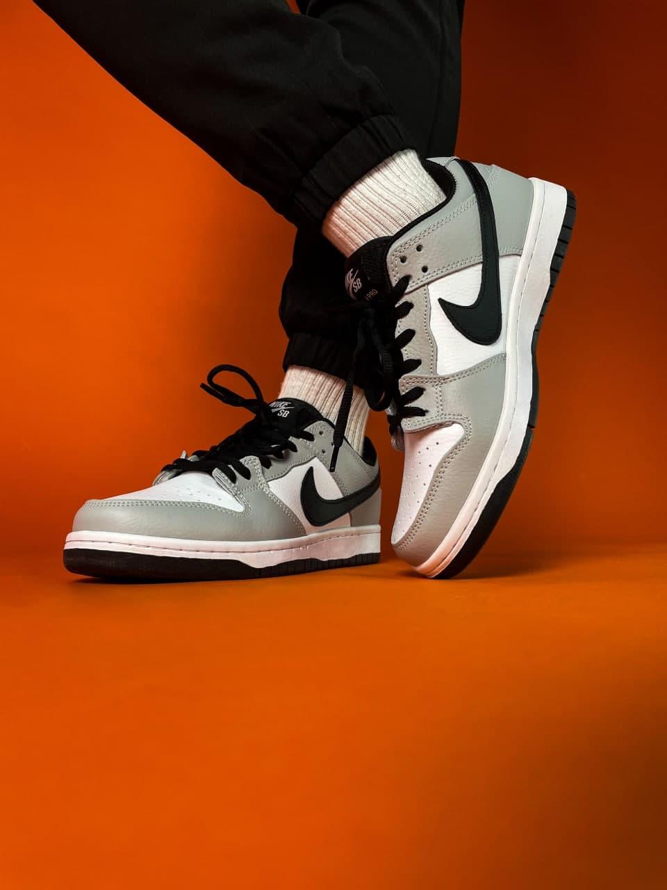 Nike Dunk Low Grey White