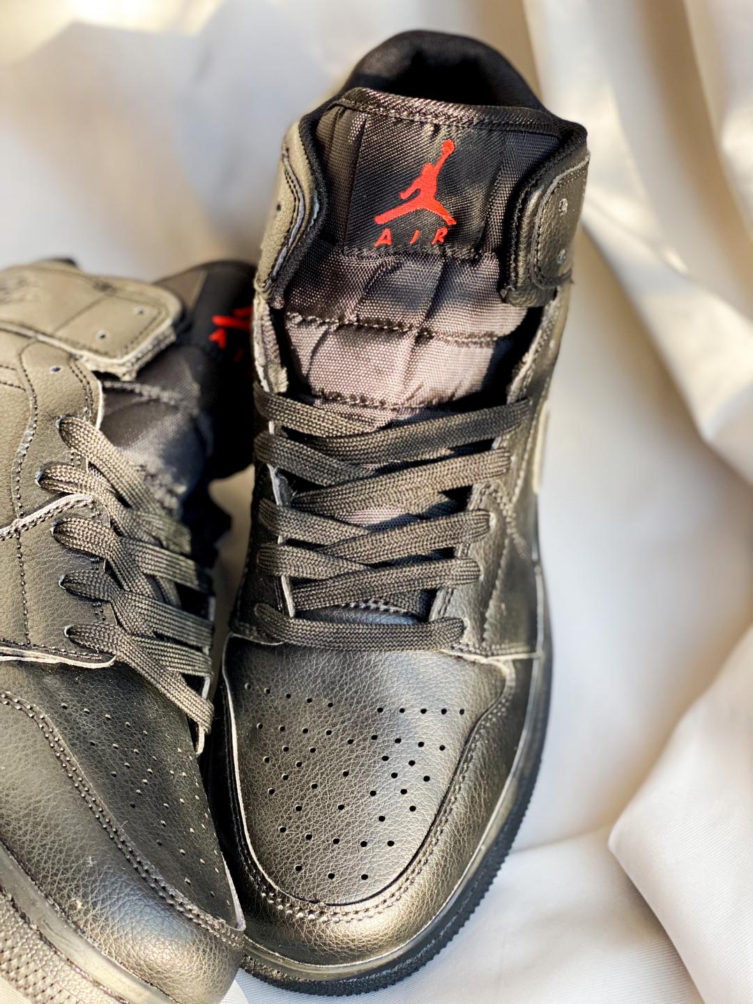 Nike Air Jordan 1 Retro Full Black Red Logo