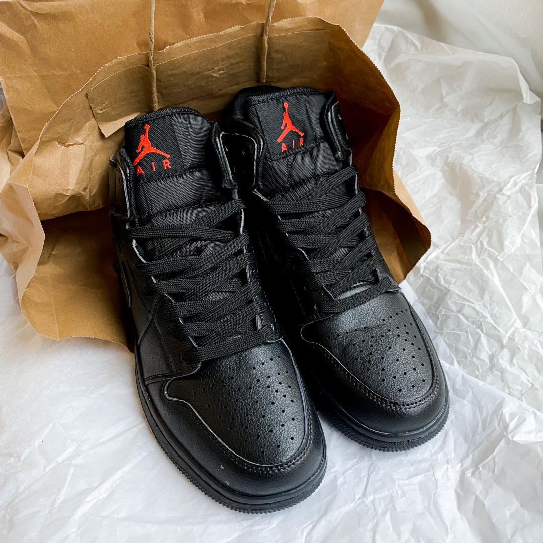 Nike Air Jordan 1 Retro Full Black Red Logo