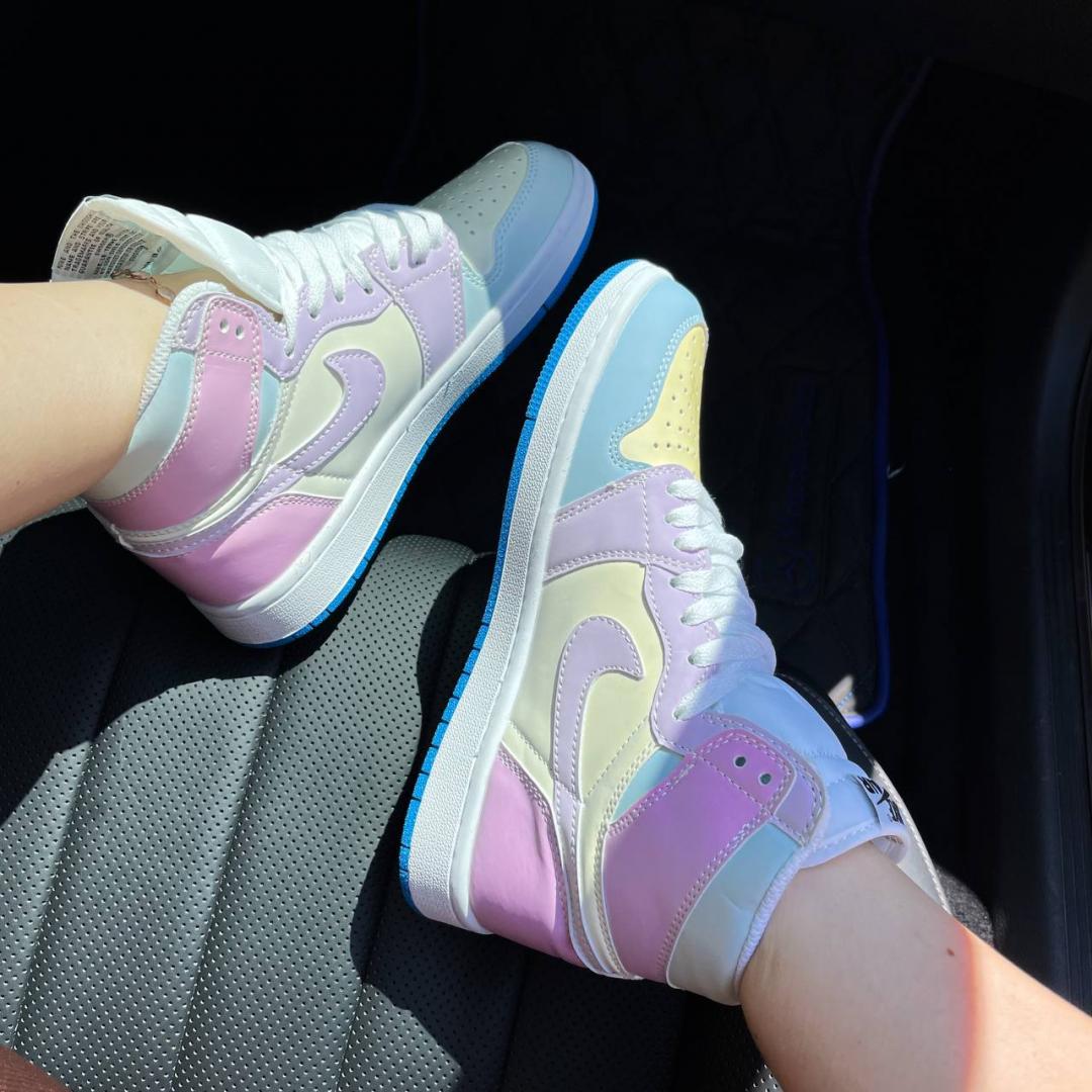 Nike Air Jordan 1 Retro High Violet White