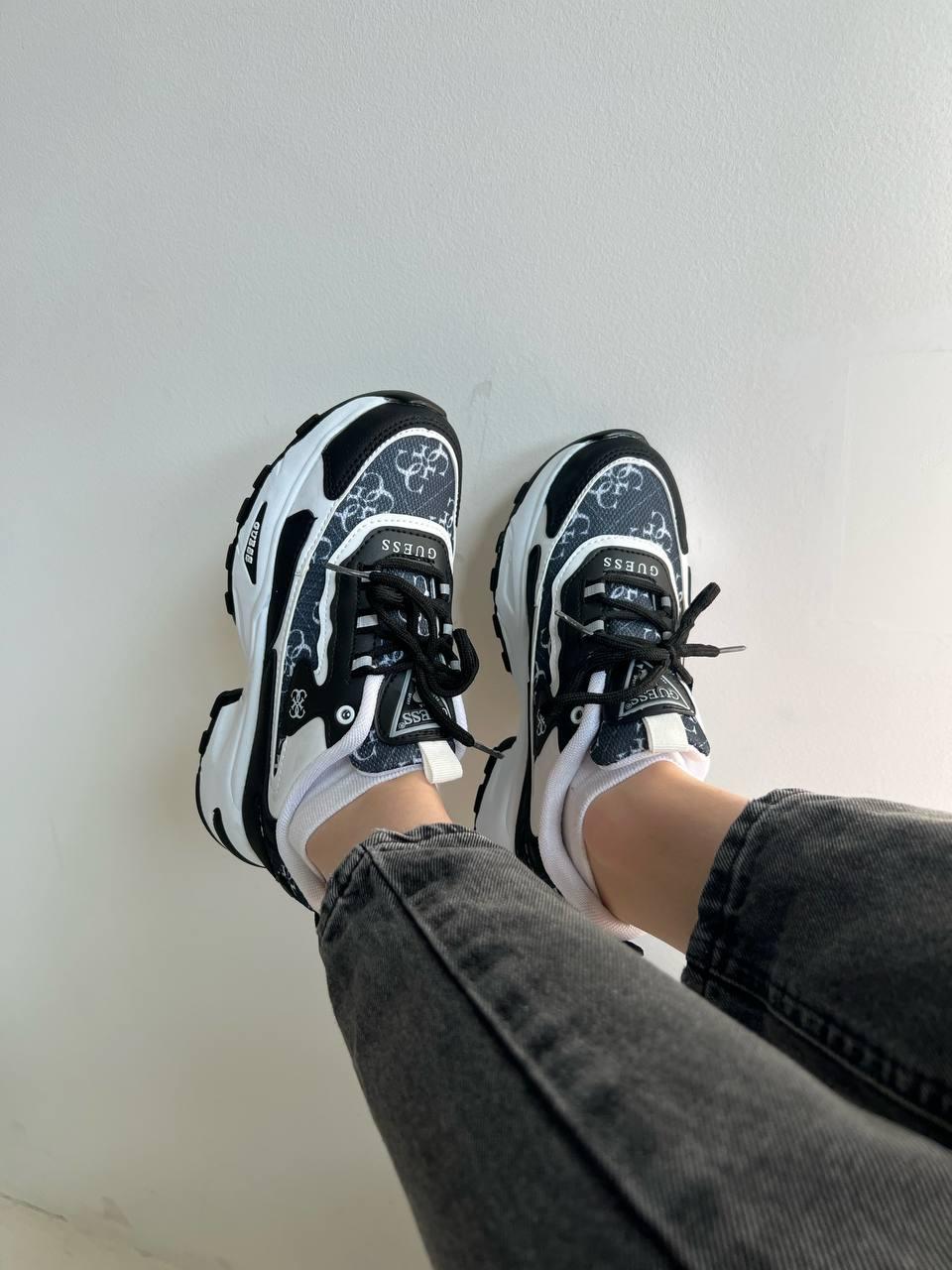 Guess Black White