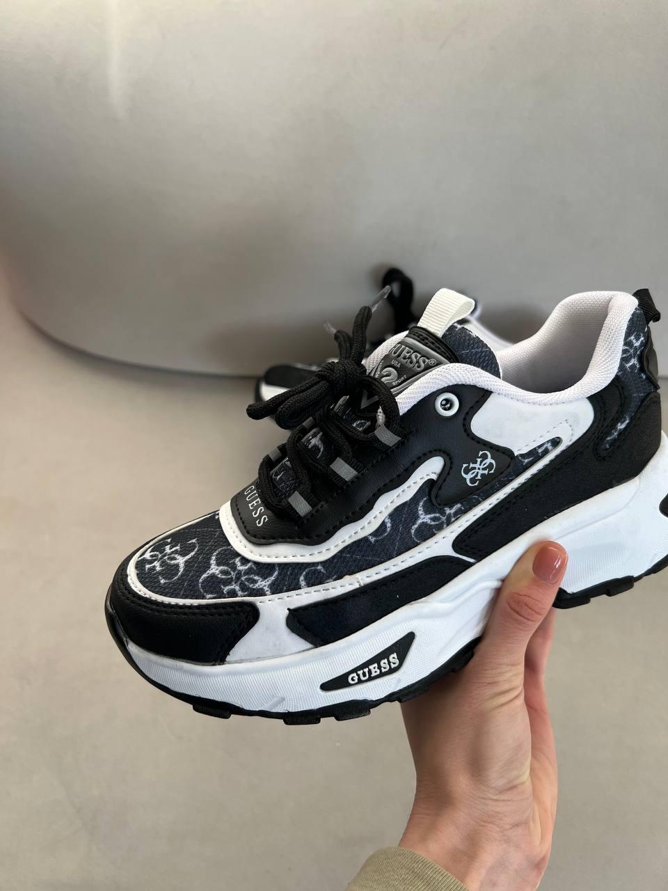 Guess Black White