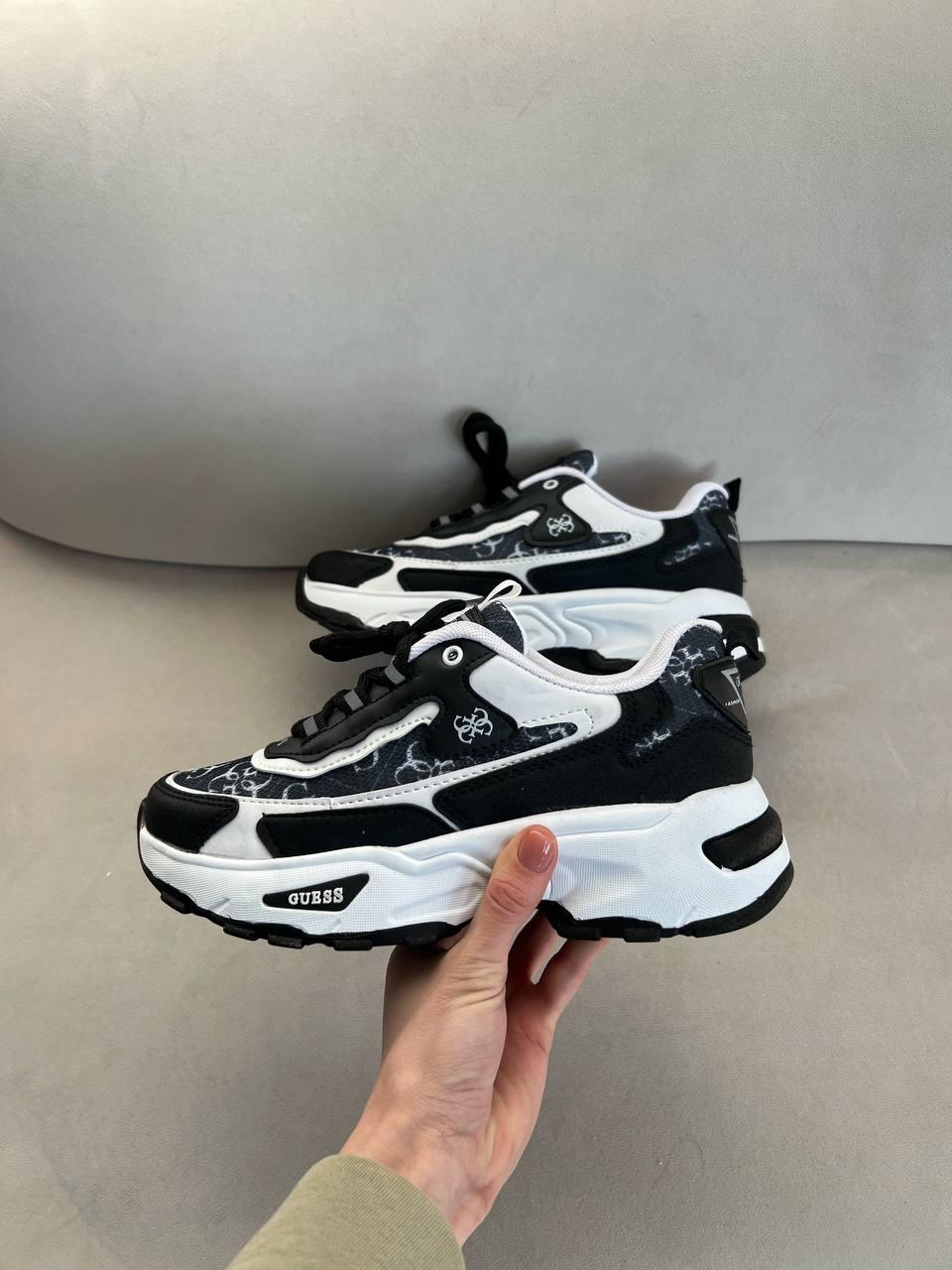 Guess Black White