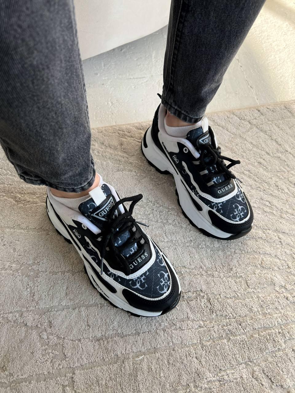 Guess Black White