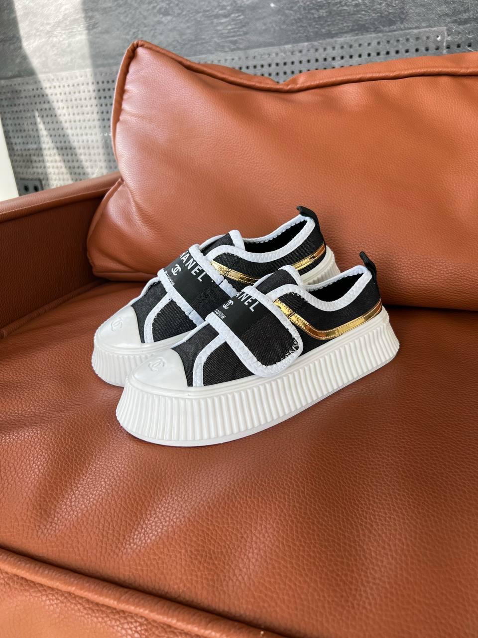 Chanel Low Platform Black White