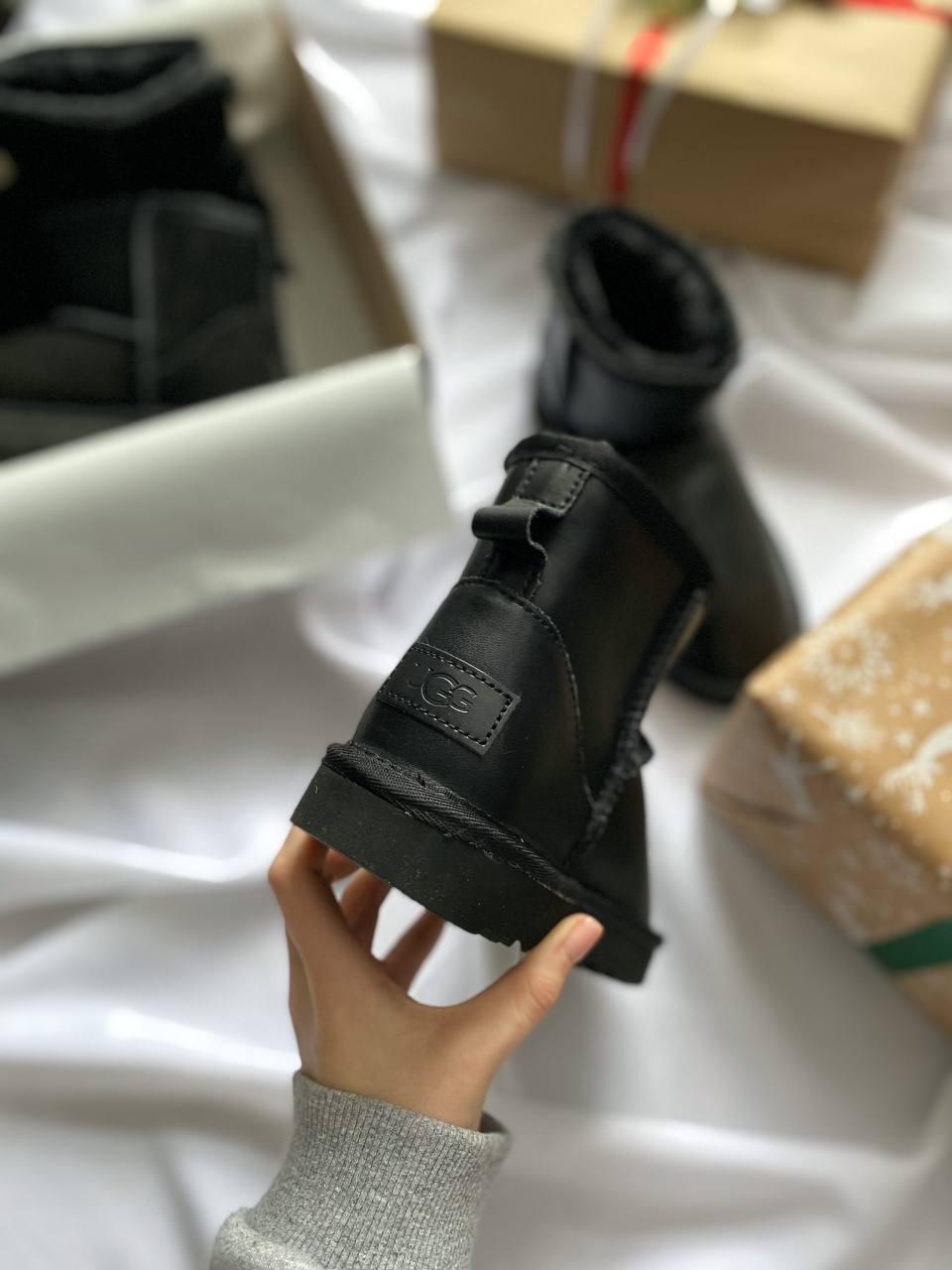 Ugg Classic Mini Leather