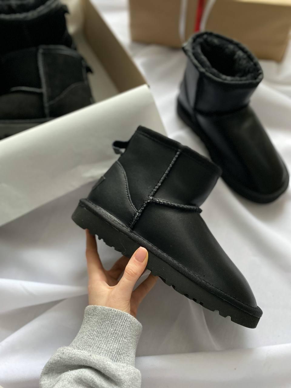 Ugg Classic Mini Leather