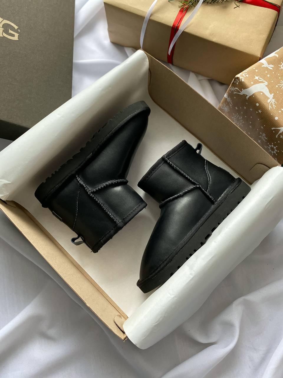Ugg Classic Mini Leather