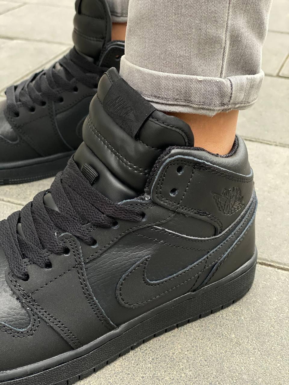 Nike Air Jordan 1 Retro Mid Full Black