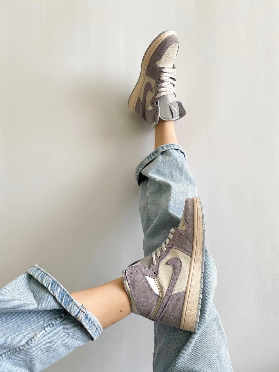 Nike Air Jordan 1 Retro Light Purple