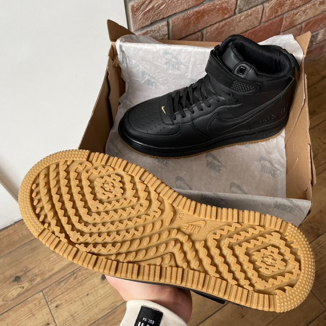 Nike Gore-TEX Brown