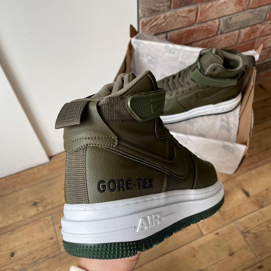 Nike Gore-TEX Haki White