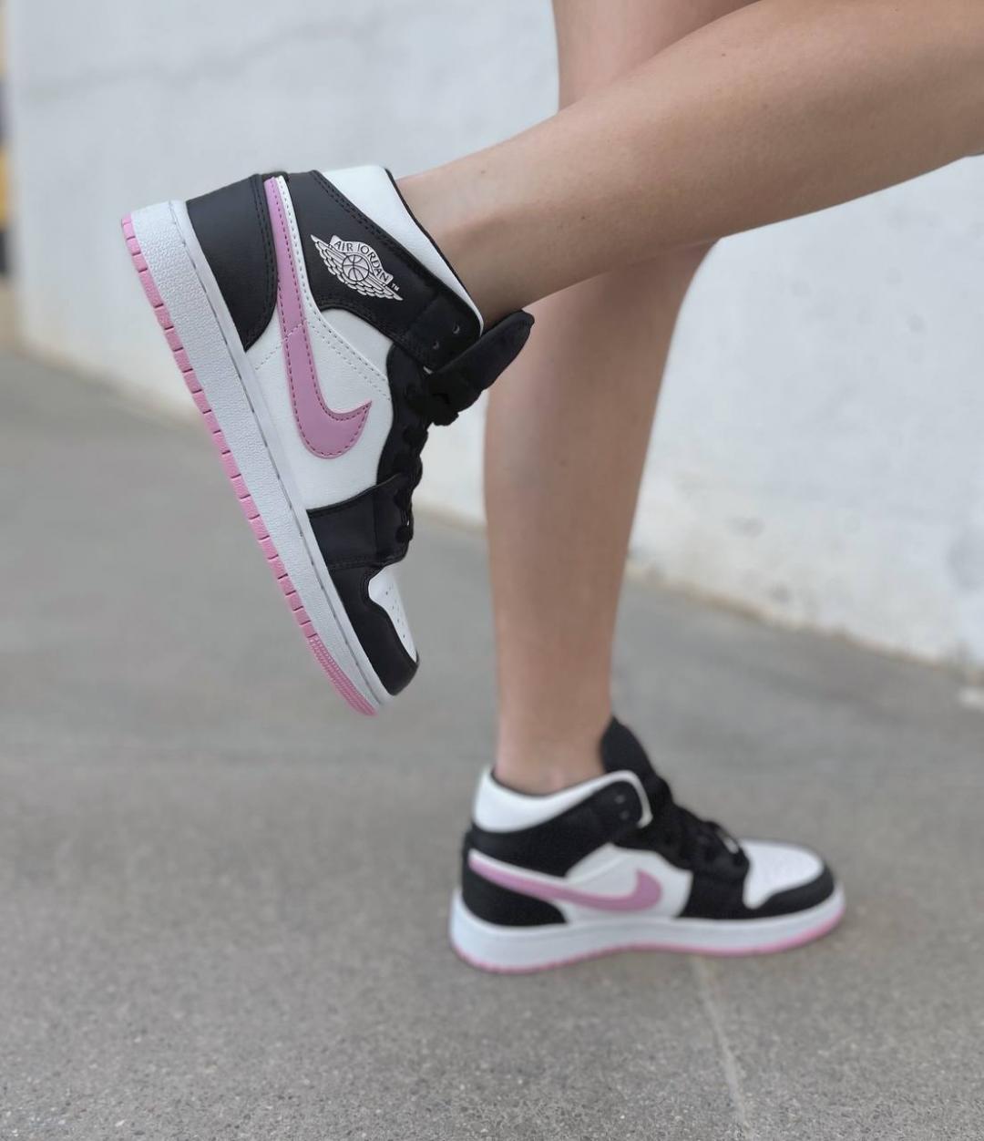 Nike Air Jordan 1 Retro High Bubble Gum