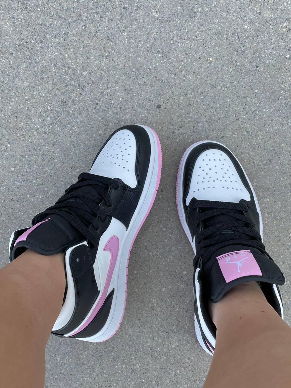 Nike Air Jordan 1 Retro High Bubble Gum