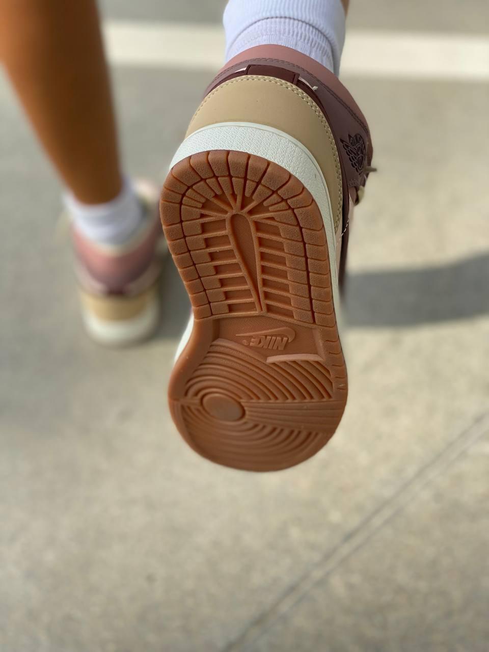 Nike Air Jordan 1 Retro High Bordo