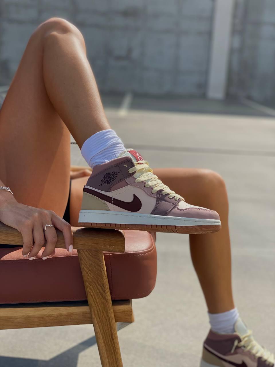 Nike Air Jordan 1 Retro High Bordo
