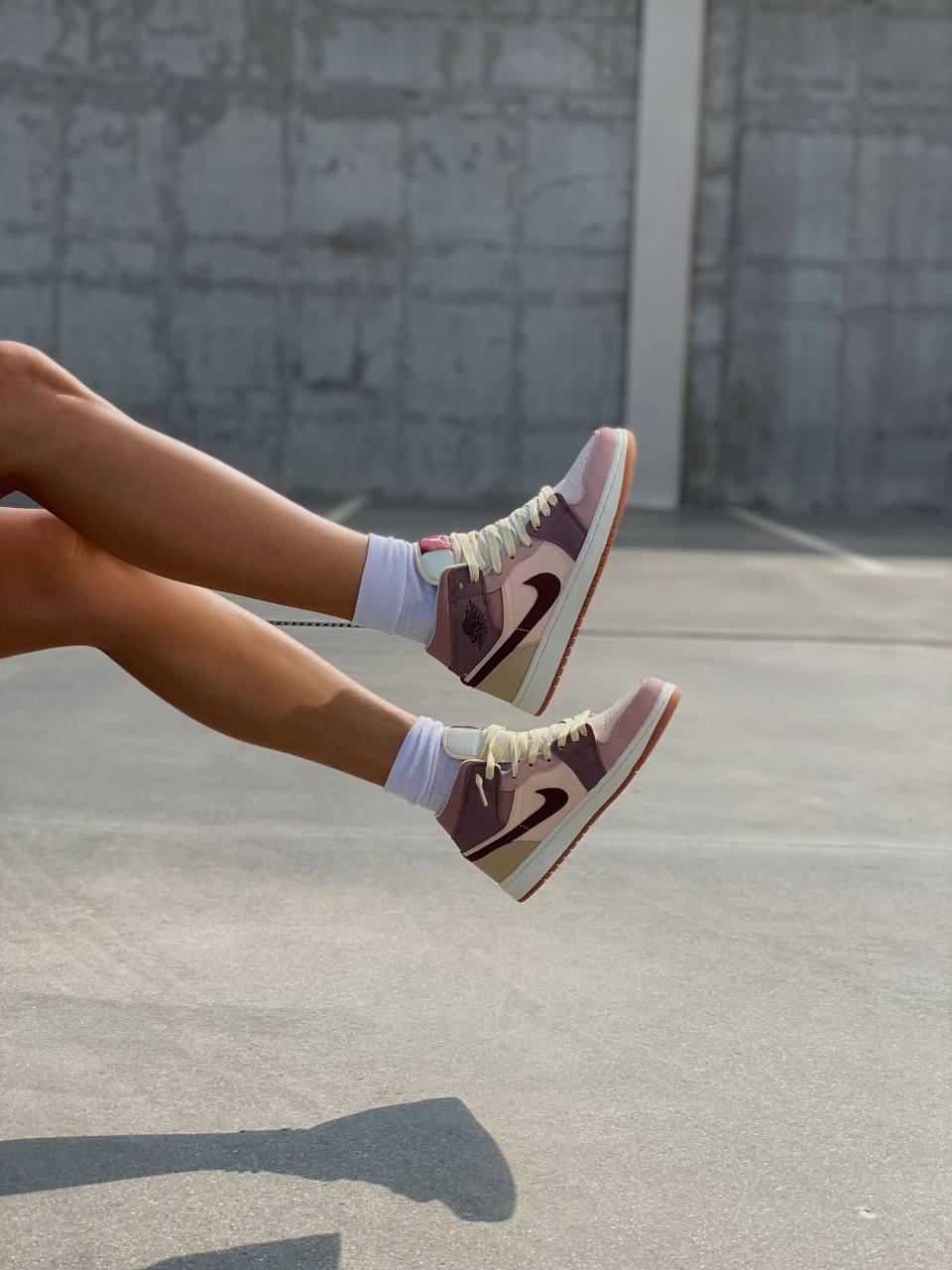 Nike Air Jordan 1 Retro High Bordo