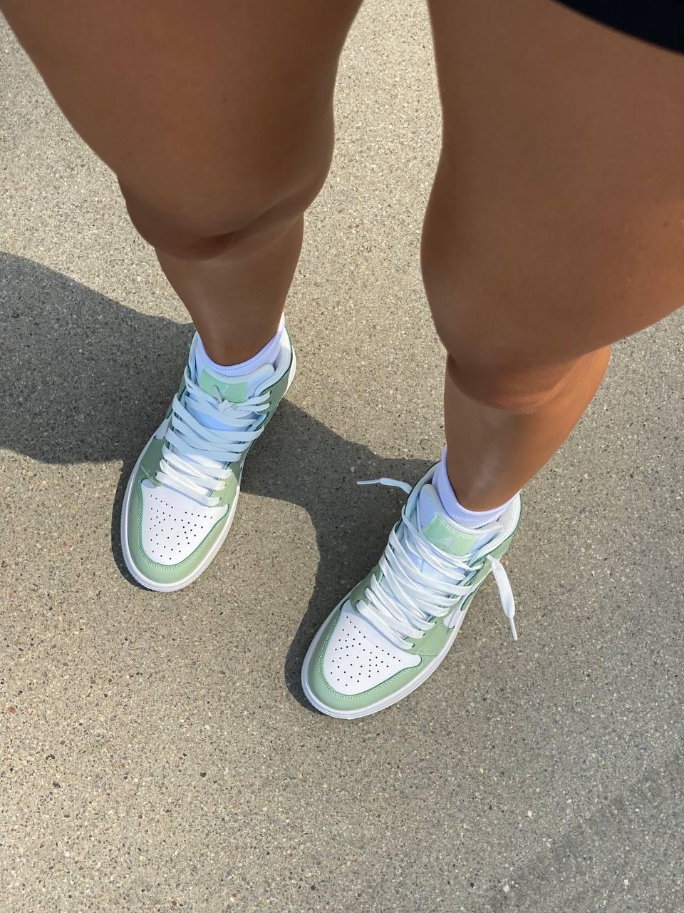 Nike Air Jordan 1 Retro Mid Green White 3