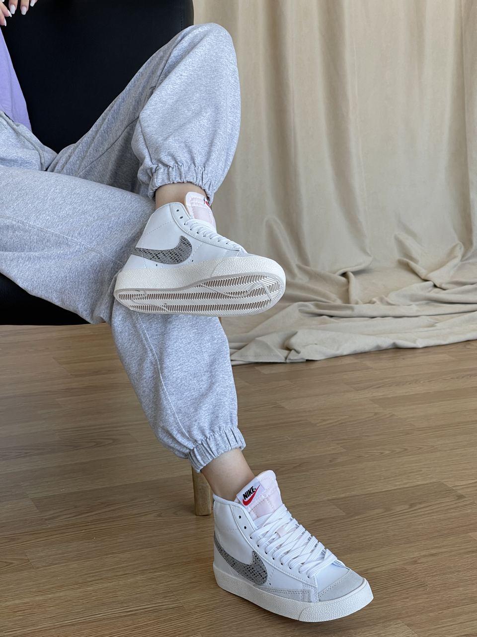 Nike Blazer Mid 77 Zebra