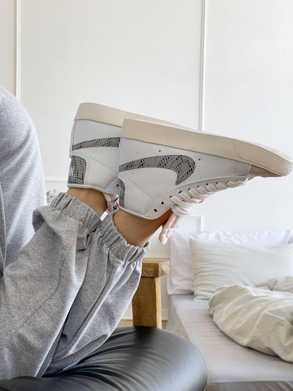 Nike Blazer Mid 77 Zebra