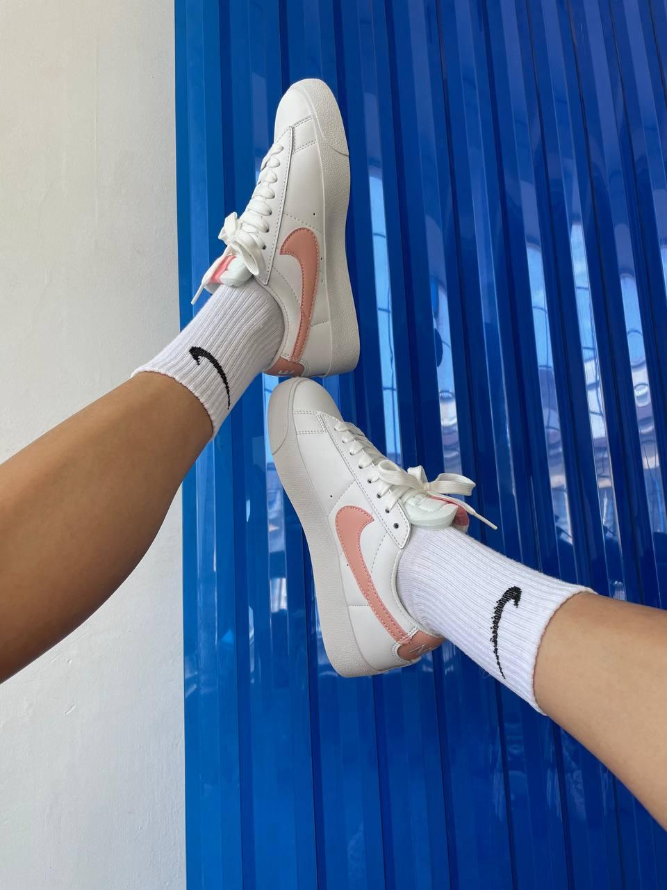 Nike Blazer Low White Pink