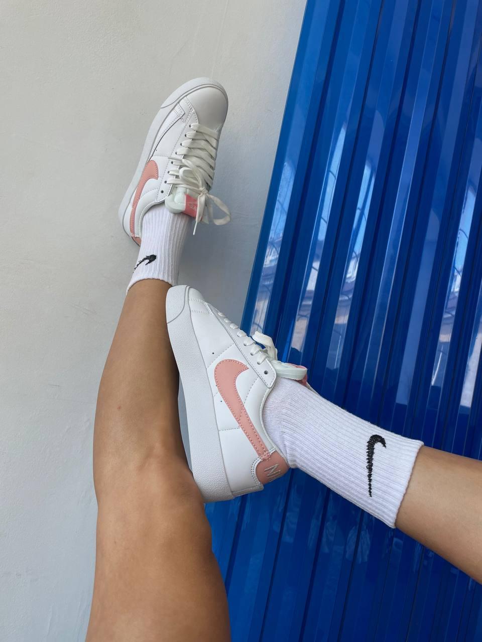 Nike Blazer Low White Pink
