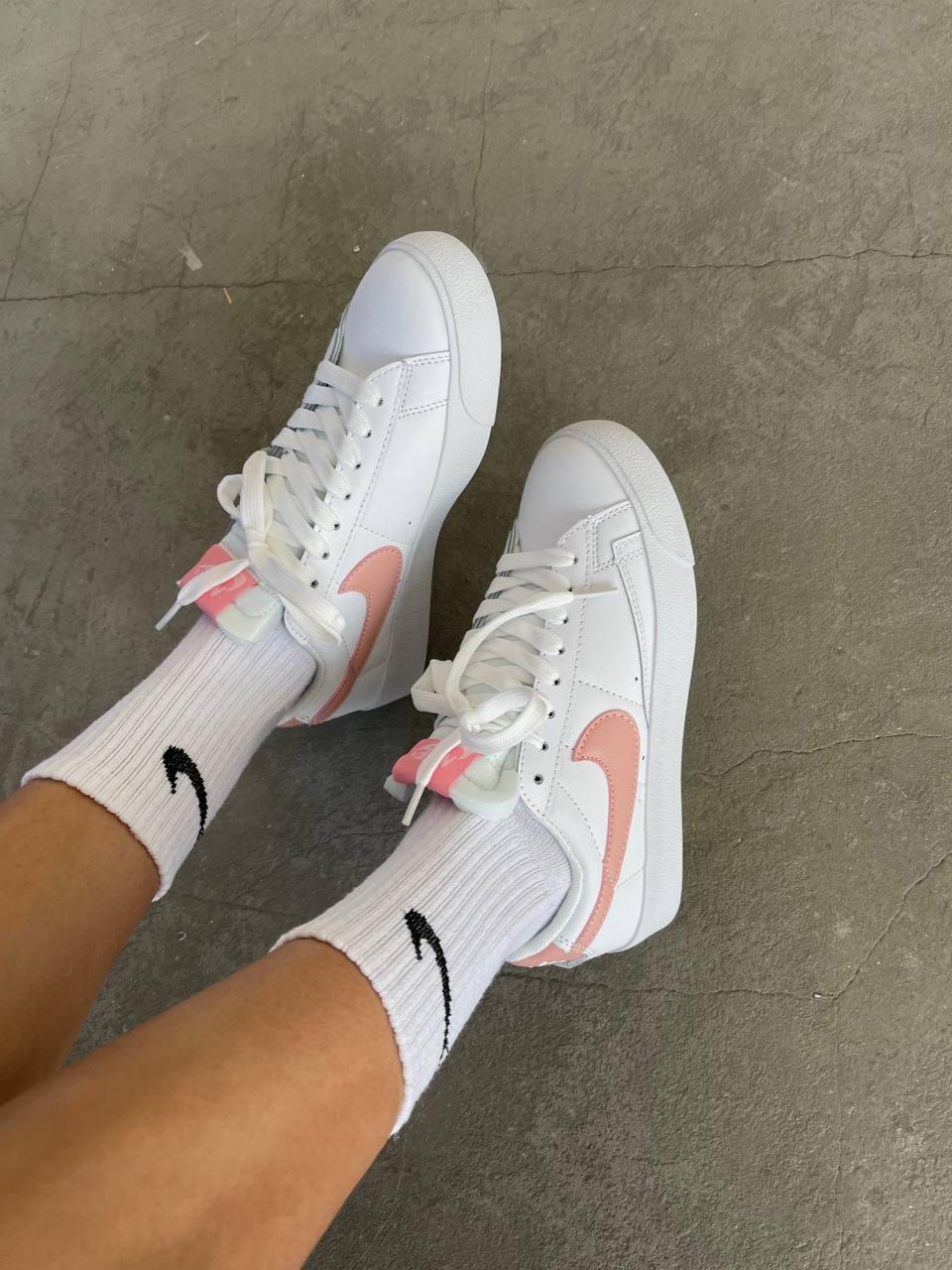 Nike Blazer Low White Pink
