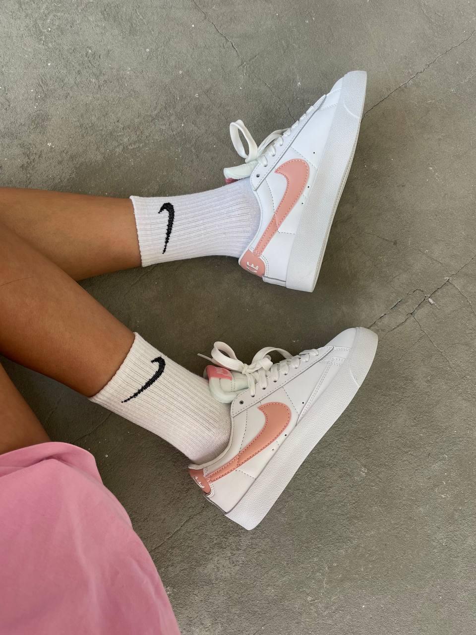 Nike Blazer Low White Pink