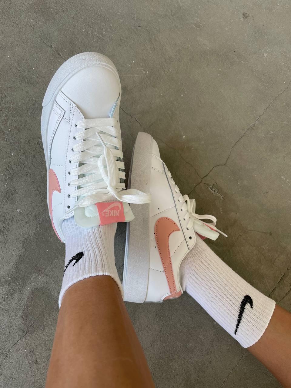 Nike Blazer Low White Pink
