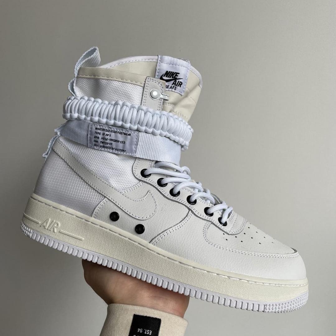 Nike Special Fled Air Force 1 White